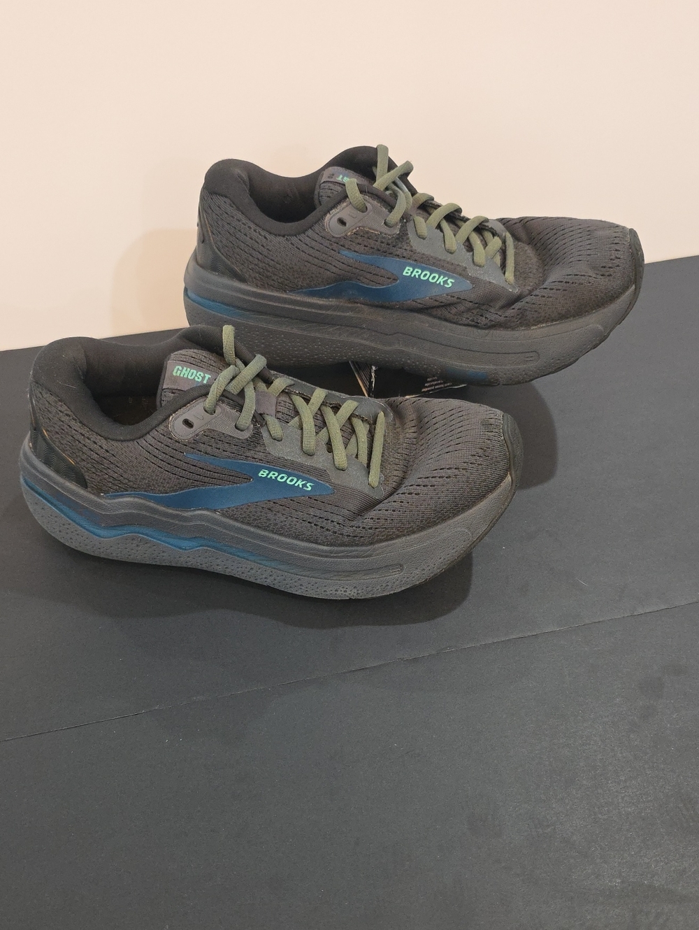 Brooks Ghost MAX 2 Women's Running Shoes  Black & Blue & Olive Size 8.5 D Wide